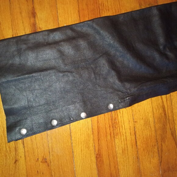 THE LEATHER WORKS Black Leather Chaps Size Men's XL Snap/Zip/Buckle/Laces - Picture 3 of 13